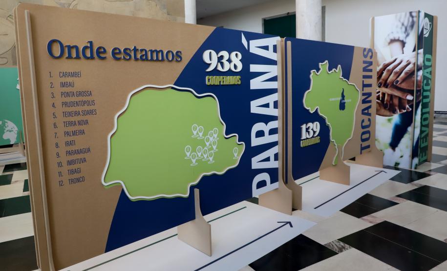 Modelo reconhecido pela ONU, cooperativismo do Paraná é celebrado no Palácio Iguaçu