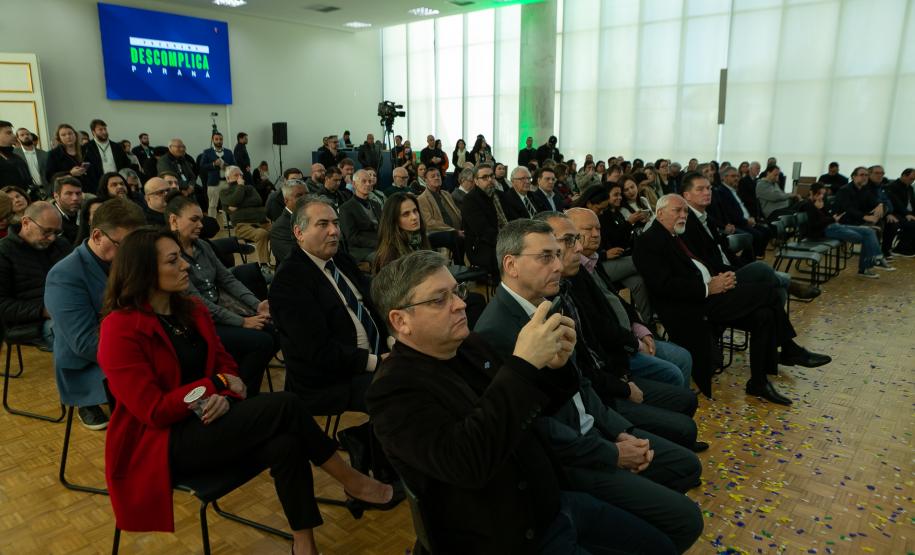 Liberdade econômica: Paraná aumenta lista de atividades com dispensa de licenciamentos