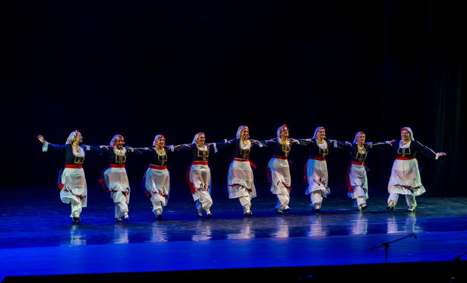 Piana participa da abertura do 63º Festival Folclórico de Etnias, que reúne 2 mil artistas