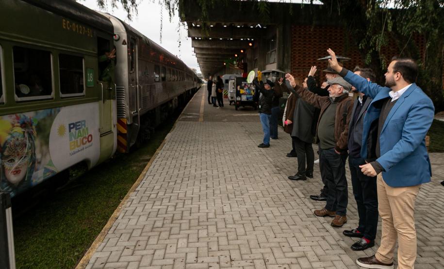 Piana participa da inauguração de novo espaço cultural da Estação Ferroviária de Curitiba