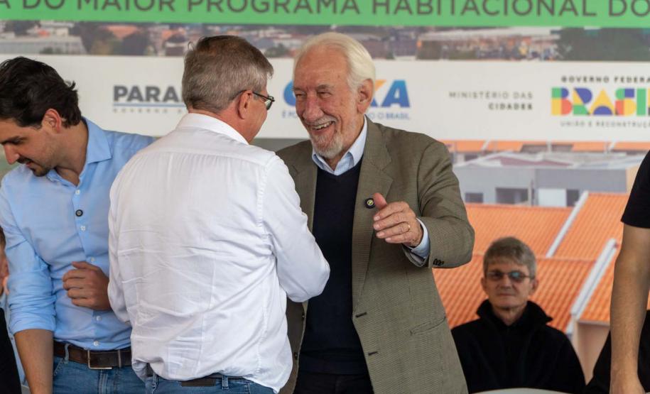 Estado investe quase R$ 1 milhão para ajudar 46 famílias de Irati a comprarem a casa própria