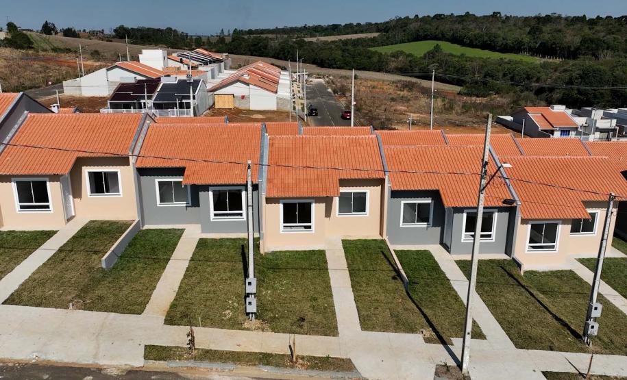 Estado investe quase R$ 1 milhão para ajudar 46 famílias de Irati a comprarem a casa própria