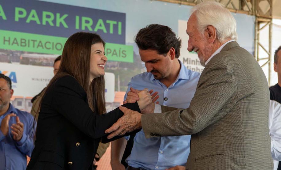 Estado investe quase R$ 1 milhão para ajudar 46 famílias de Irati a comprarem a casa própria