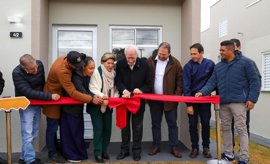 Erguido com apoio do Estado, bairro planejado de Ponta Grossa recebe 293 moradores