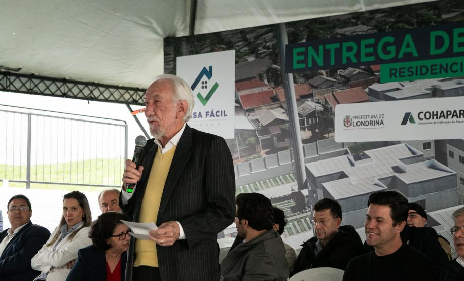 Estado entrega residencial com 128 apartamentos para atender famílias de Londrina