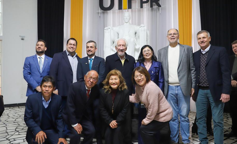 Na posse de vice-reitora, Piana diz que UTFPR é essencial na formação de trabalhadores