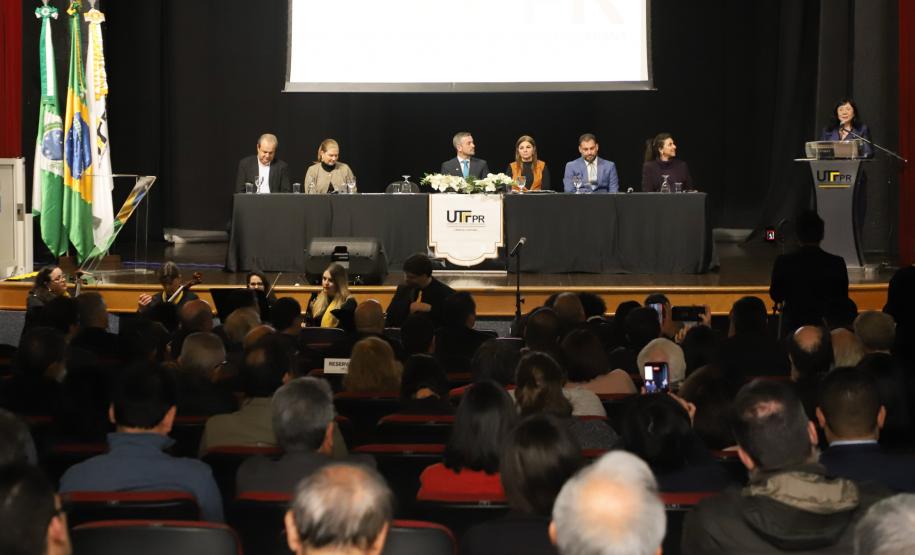 Na posse de vice-reitora, Piana diz que UTFPR é essencial na formação de trabalhadores