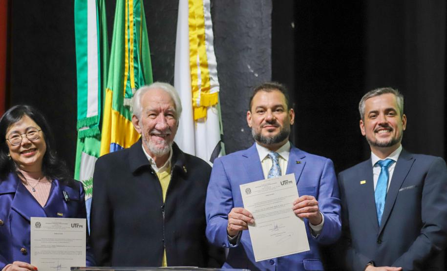 Na posse de vice-reitora, Piana diz que UTFPR é essencial na formação de trabalhadores