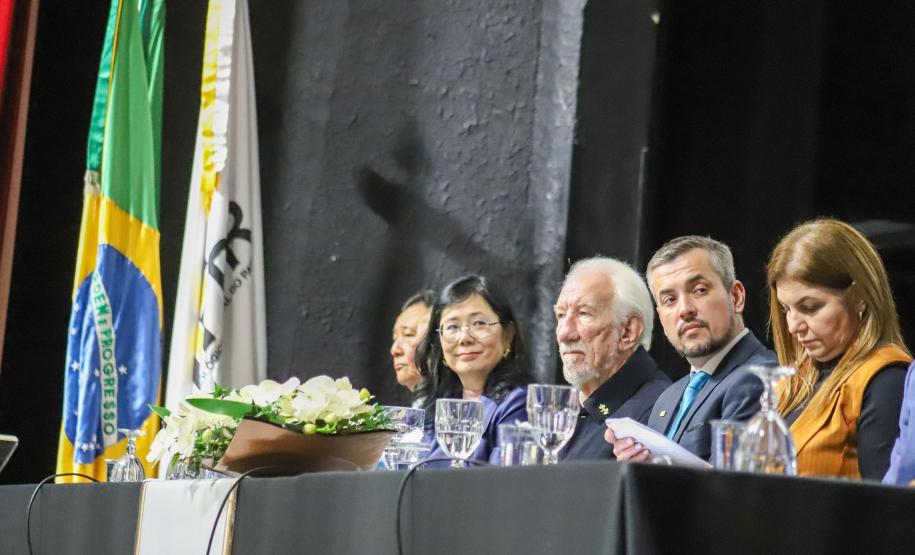 Na posse de vice-reitora, Piana diz que UTFPR é essencial na formação de trabalhadores