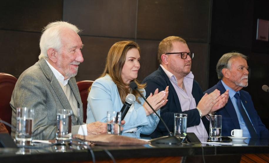 Nova gestão do Conselho Estadual dos Direitos da Pessoa Idosa toma posse