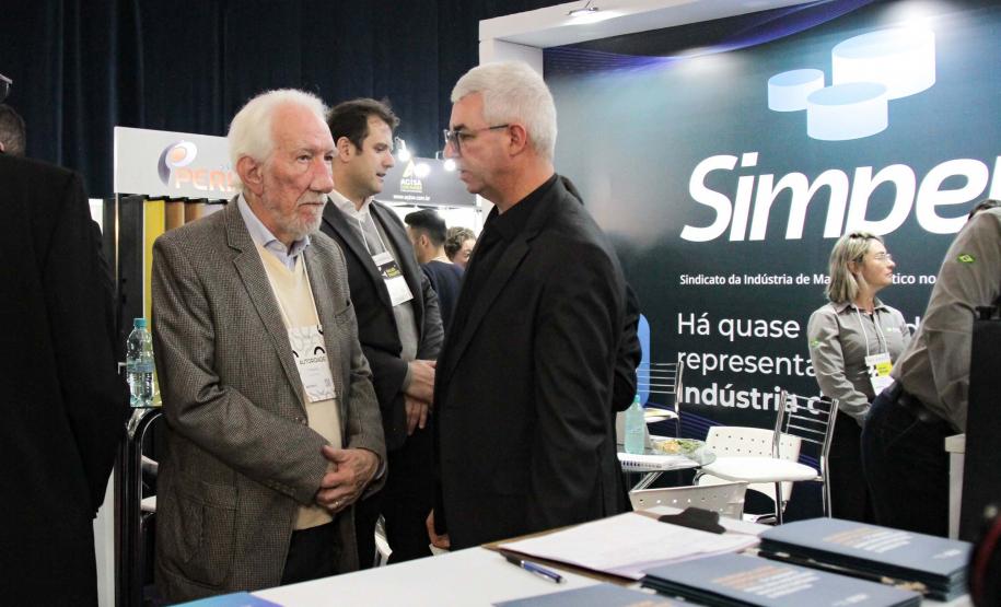 Darci Piana enfatiza a força da indústria paranaense em evento do setor de plástico