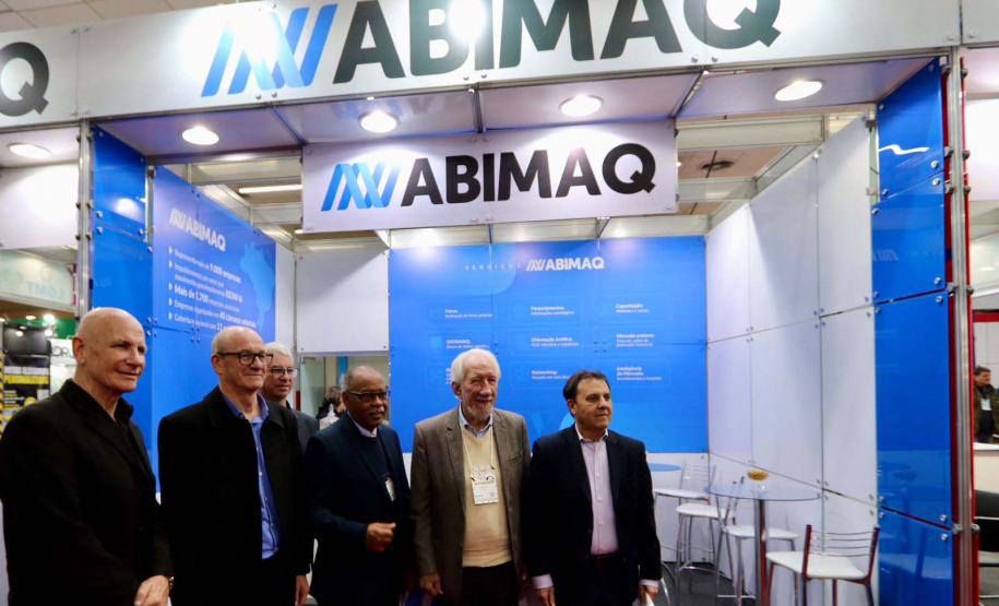 Darci Piana enfatiza a força da indústria paranaense em evento do setor de plástico