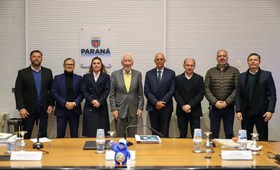 Piana destaca diferenciais do Paraná para a Agência Francesa de Desenvolvimento