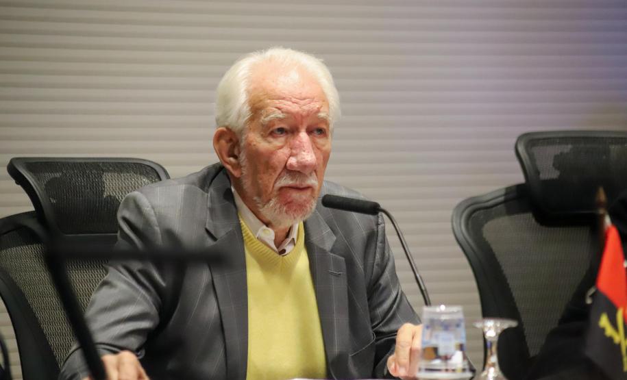 Angola e República Dominicana: Piana apresenta programas do Estado e prospecta parcerias