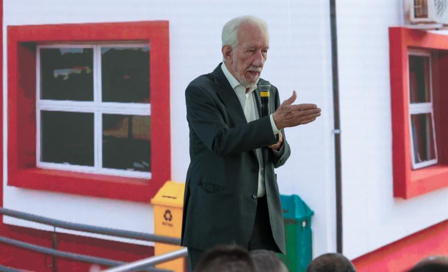 Estado investe R$ 55,2 milhões e vai apoiar municípios com 46 novos Cras e Creas