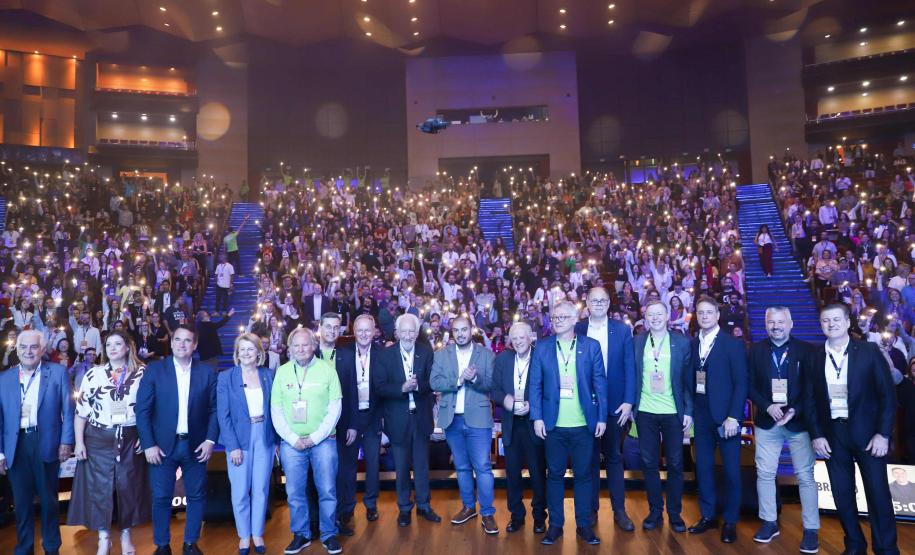 Fomento Paraná reduz taxas de juros para incentivar microcrédito e capital de giro