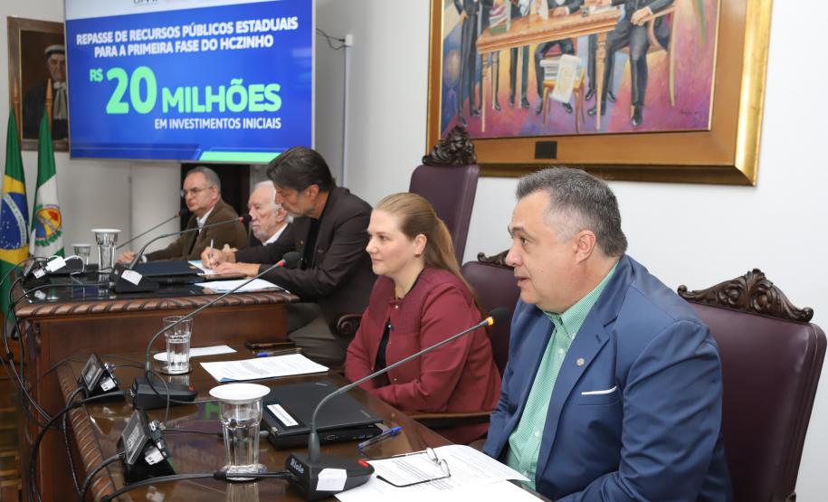 Governo do Paraná investe R$ 20 milhões para auxiliar na construção do HCzinho da UFPR