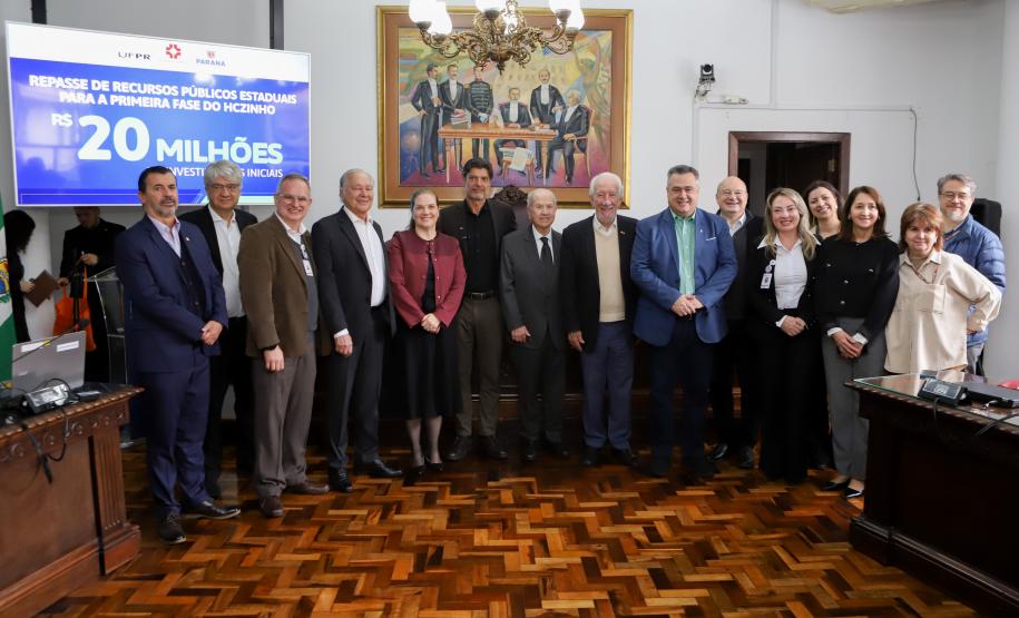 Governo do Paraná investe R$ 20 milhões para auxiliar na construção do HCzinho da UFPR