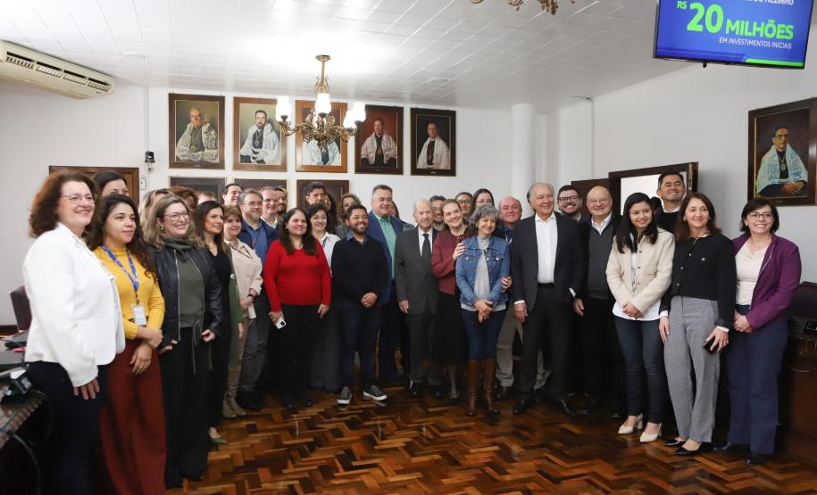 Governo do Paraná investe R$ 20 milhões para auxiliar na construção do HCzinho da UFPR