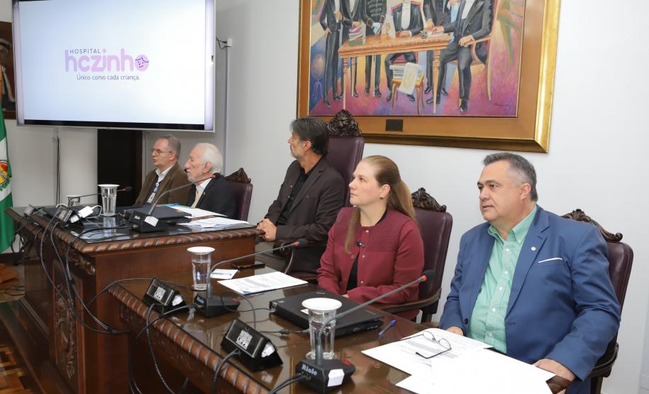 Governo do Paraná investe R$ 20 milhões para auxiliar na construção do HCzinho da UFPR