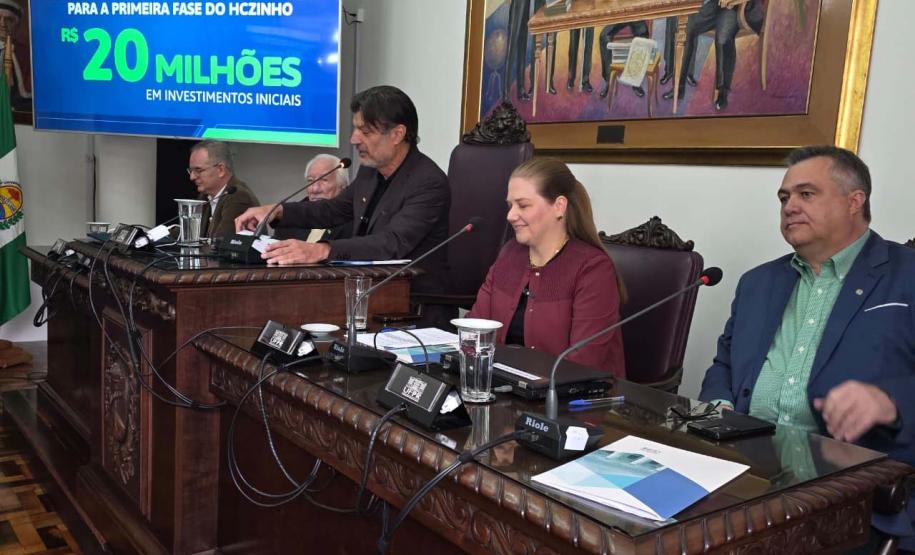 Governo do Paraná investe R$ 20 milhões para auxiliar na construção do HCzinho da UFPR