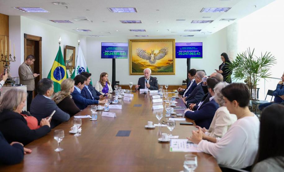 R$ 20 milhões: Estado autoriza construção de complexos do idoso em quatro municípios