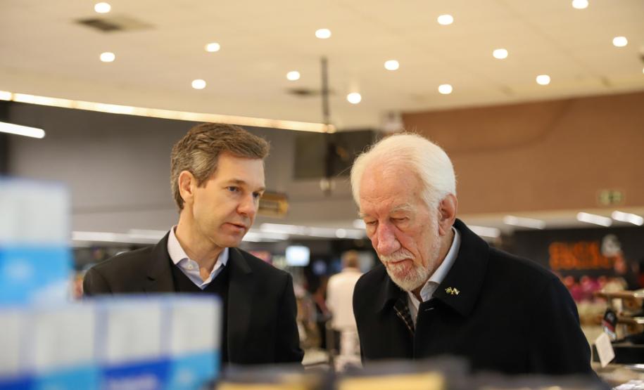 Piana destaca crescimento dos supermercados no Paraná em inauguração do Grupo Muffato