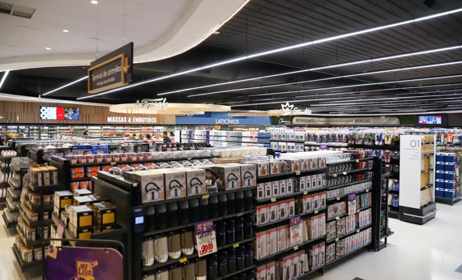 Piana destaca crescimento dos supermercados no Paraná em inauguração do Grupo Muffato