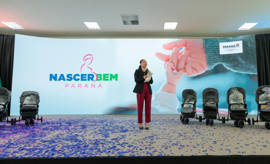 Com carrinhos e acessórios, Estado inicia distribuição inédita de 10 mil kits para mães e bebês
