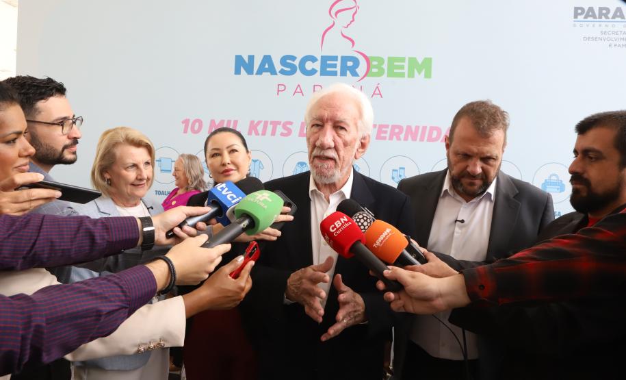 Com carrinhos e acessórios, Estado inicia distribuição inédita de 10 mil kits para mães e bebês
