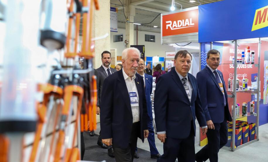 Obras do Estado ajudam a impulsionar setor da construção civil, destaca o vice-governador