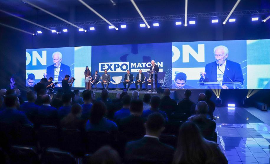 Obras do Estado ajudam a impulsionar setor da construção civil, destaca o vice-governador