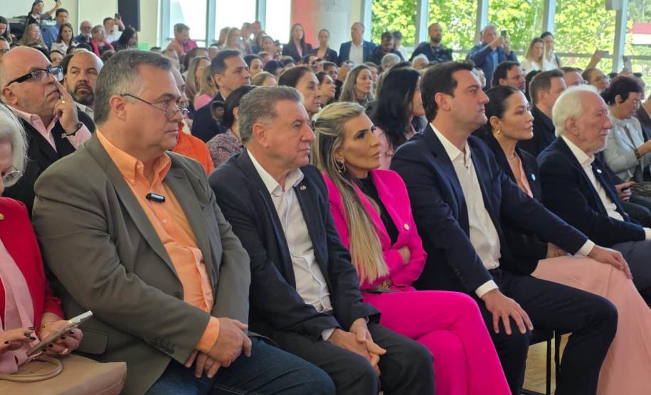 Paraná lança a mais completa unidade móvel de saúde da mulher do Brasil