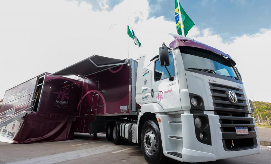 Paraná lança a mais completa unidade móvel de saúde da mulher do Brasil