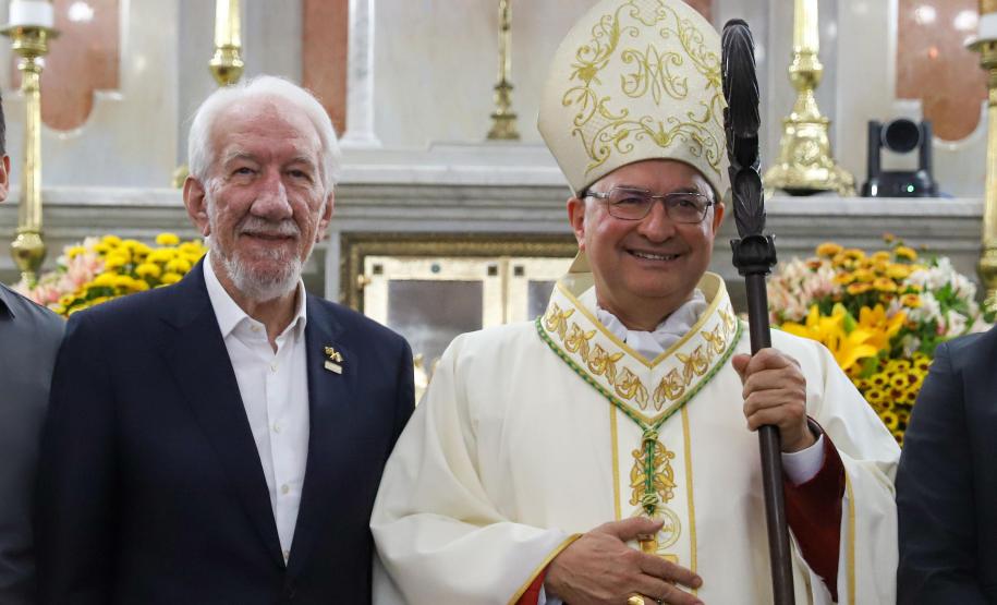 Piana participa da posse de Dom Paulo Alves Romão como bispo de Paranaguá, no Litoral