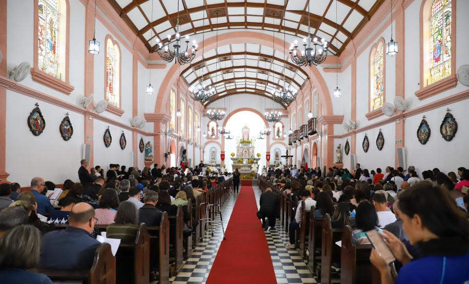 Piana participa da posse de Dom Paulo Alves Romão como bispo de Paranaguá, no Litoral