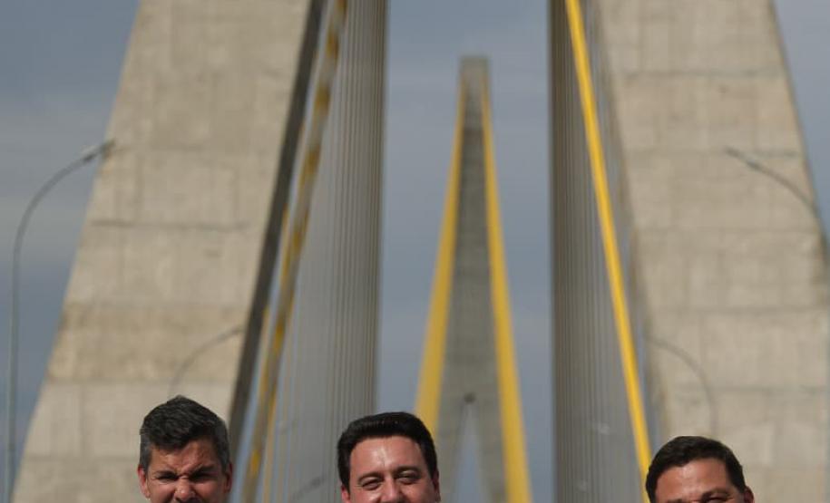 Ratinho Junior e presidente do Paraguai visitam obras dos acessos da Ponte da Integração
