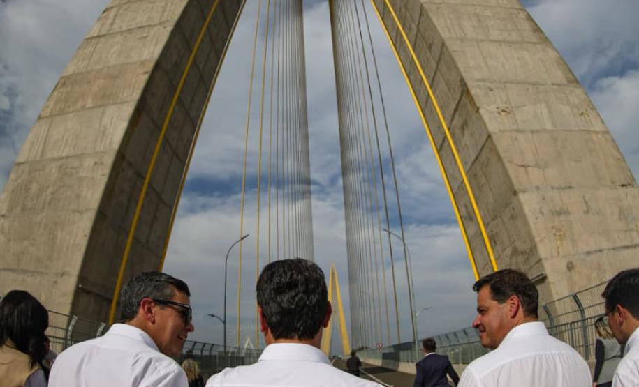 Ratinho Junior e presidente do Paraguai visitam obras dos acessos da Ponte da Integração