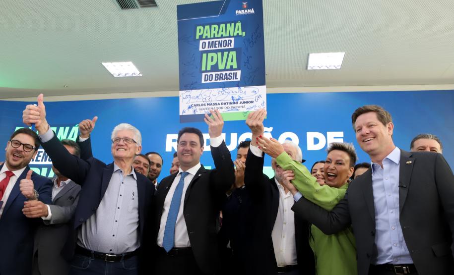 Ratinho Junior sanciona lei que reduz IPVA no Paraná e garante menor alíquota do Brasil