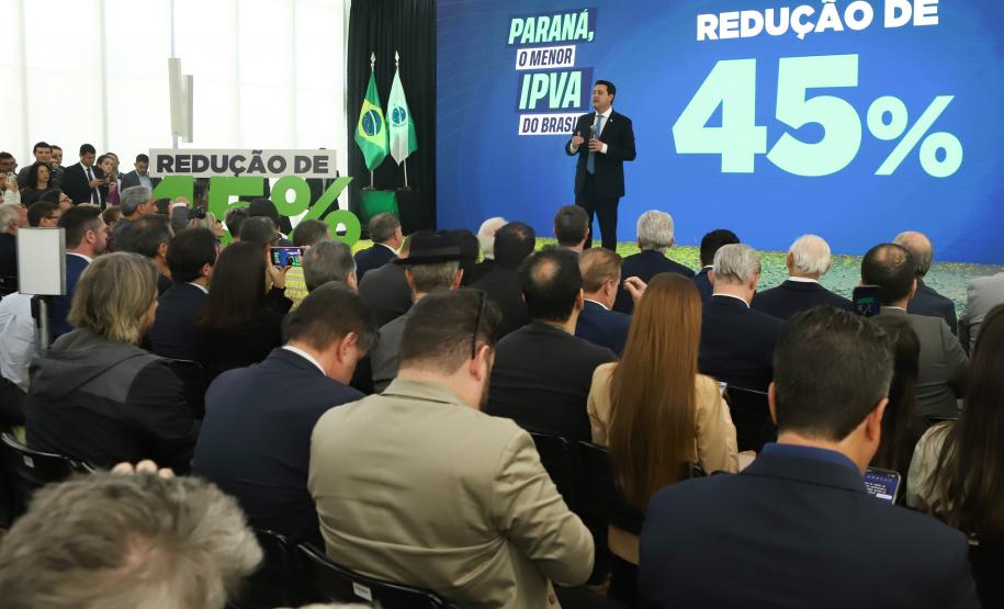 Ratinho Junior sanciona lei que reduz IPVA no Paraná e garante menor alíquota do Brasil