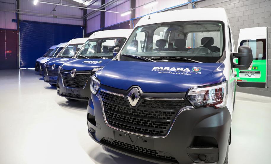 ADAPTAÇÕES – A Raytec, que possui diversas certificações de qualidade internacionais, atende tanto ao setor público quanto ao mercado privado. Os veículos podem ser, por exemplo, adaptados para uso como ambulâncias, transporte de cães, transporte de presos, consultórios móveis – odontológicos, oftalmológicos, ginecológicos –, serviços móveis (pet shop, salão de beleza, food truck), transporte urbano, entre outros. A empresa também trabalha com a customização de viaturas das forças de segurança.  “Temos hoje