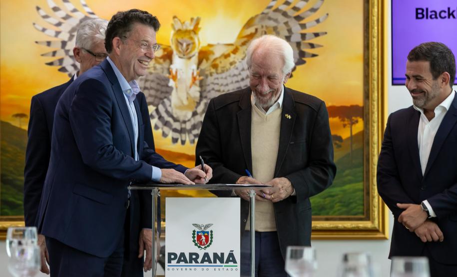 Governo do Paraná e BlackRock anunciam parceria para buscar investimentos internacionais