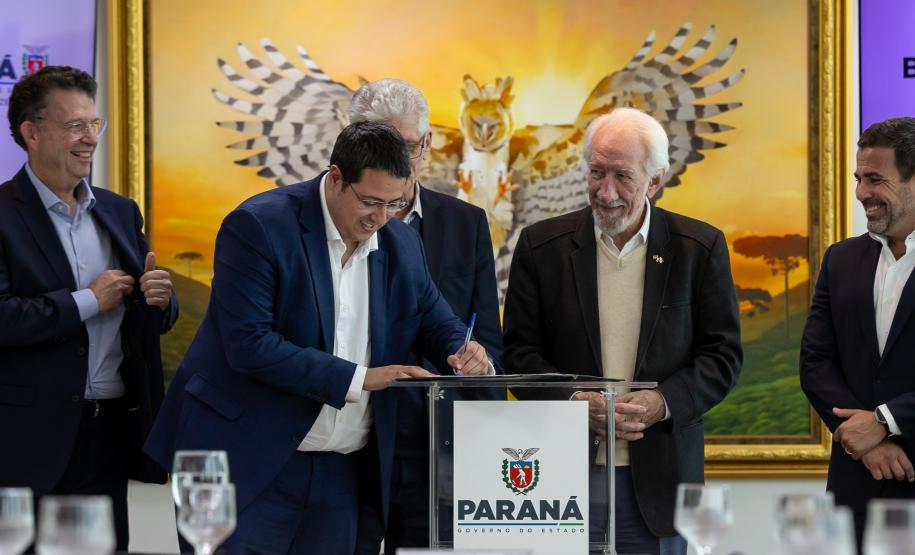 Governo do Paraná e BlackRock anunciam parceria para buscar investimentos internacionais