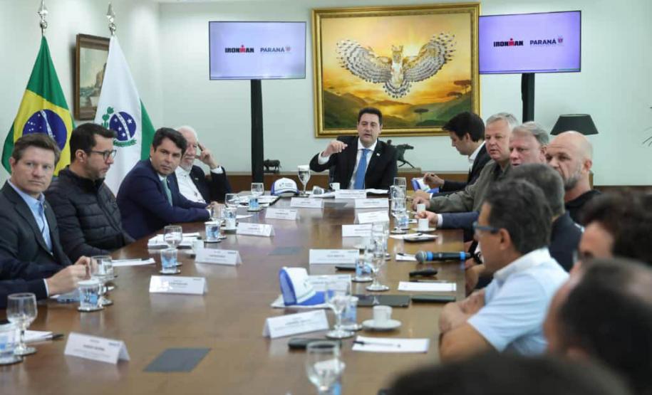 Governador recebe equipe do Ironman Brasil para discutir prova em Curitiba
