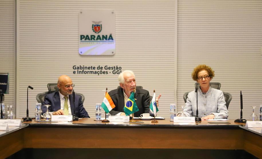 Paraná debate parcerias em inovação e tecnologia com novo embaixador da Índia