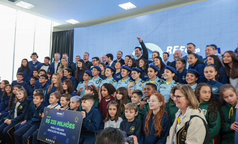 Governo anuncia R$ 132 milhões em 94 obras de reformas de escolas estaduais