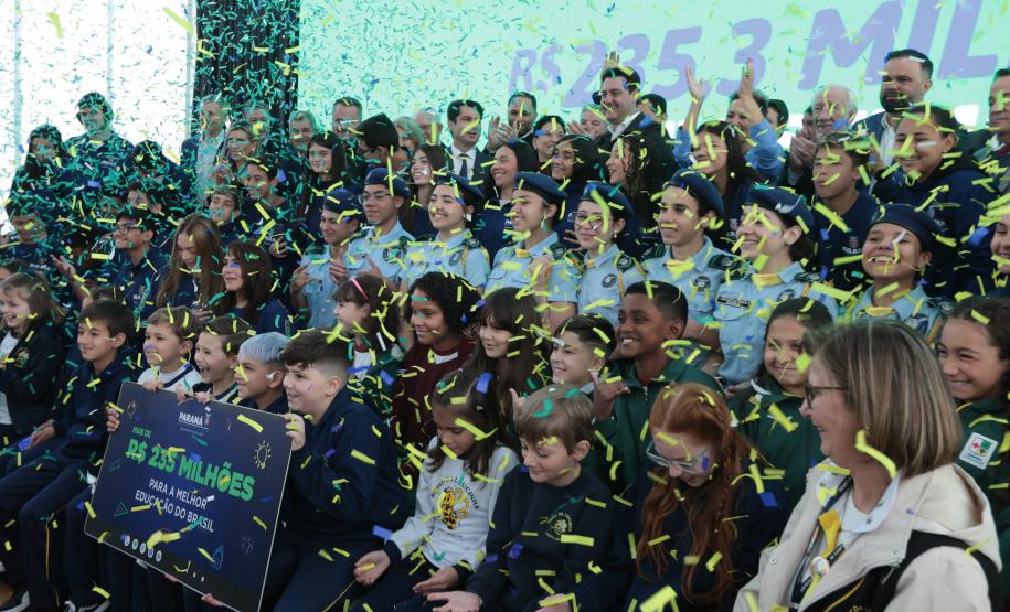 Governo anuncia R$ 132 milhões em 94 obras de reformas de escolas estaduais