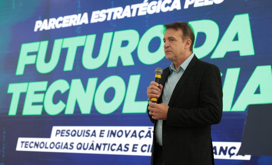 Paraná firma parceria com Exército para incentivar pesquisas em IA e cibersegurança