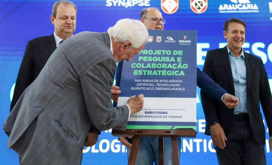 Paraná firma parceria com Exército para incentivar pesquisas em IA e cibersegurança