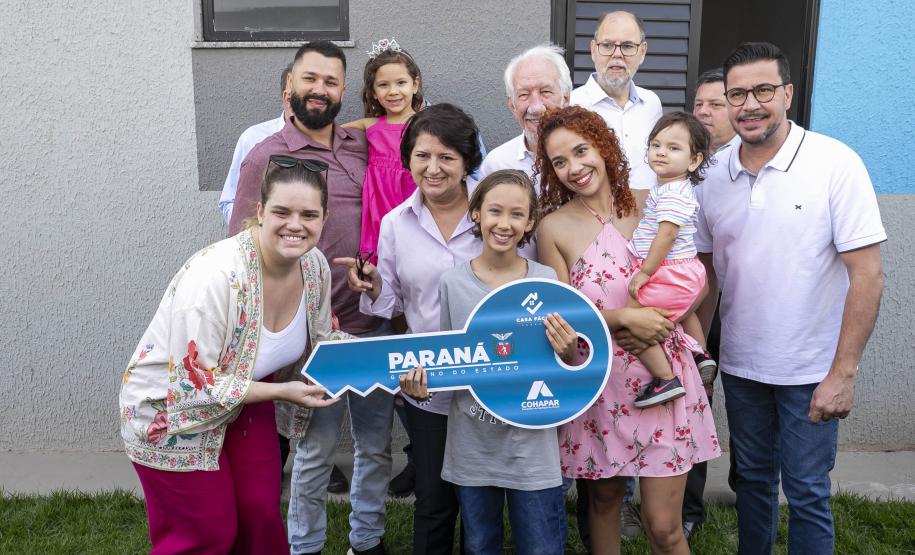 Com apoio do Estado, 512 famílias de Londrina passam a viver em casa própria